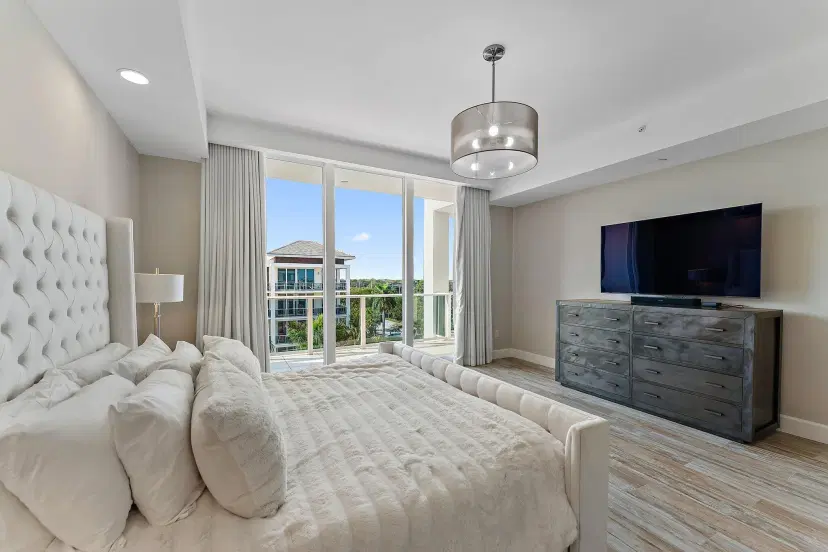 Picture of 2700 Donald Ross Road 501, Palm Beach Gardens FL 33410