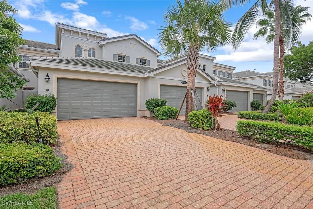 Picture of 9255 Museo Cir 6-103, Naples, FL 34114