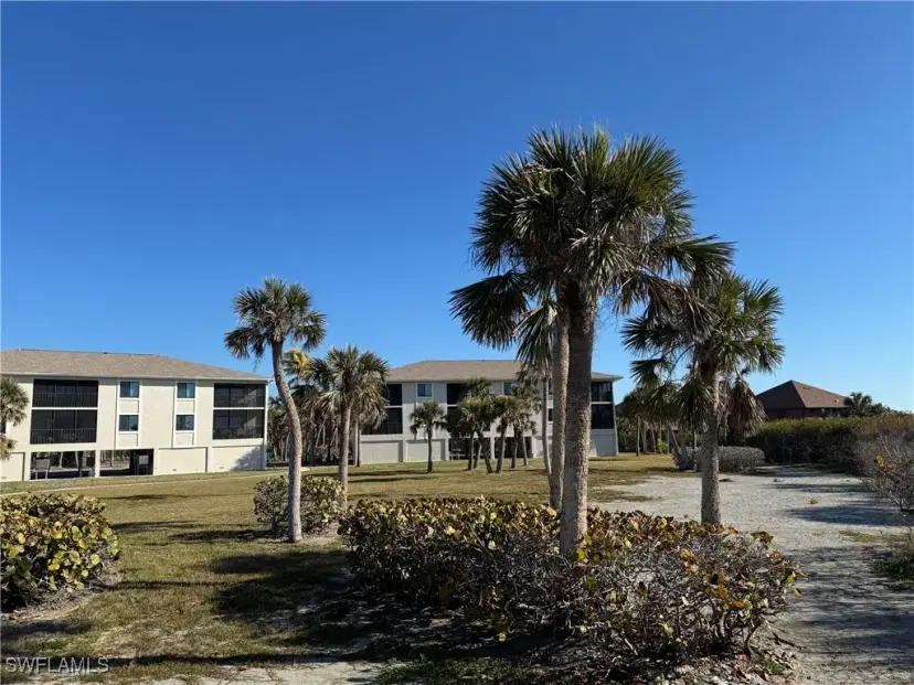 Picture of 1919 Olde Middle Gulf Dr 103, Sanibel FL 33957