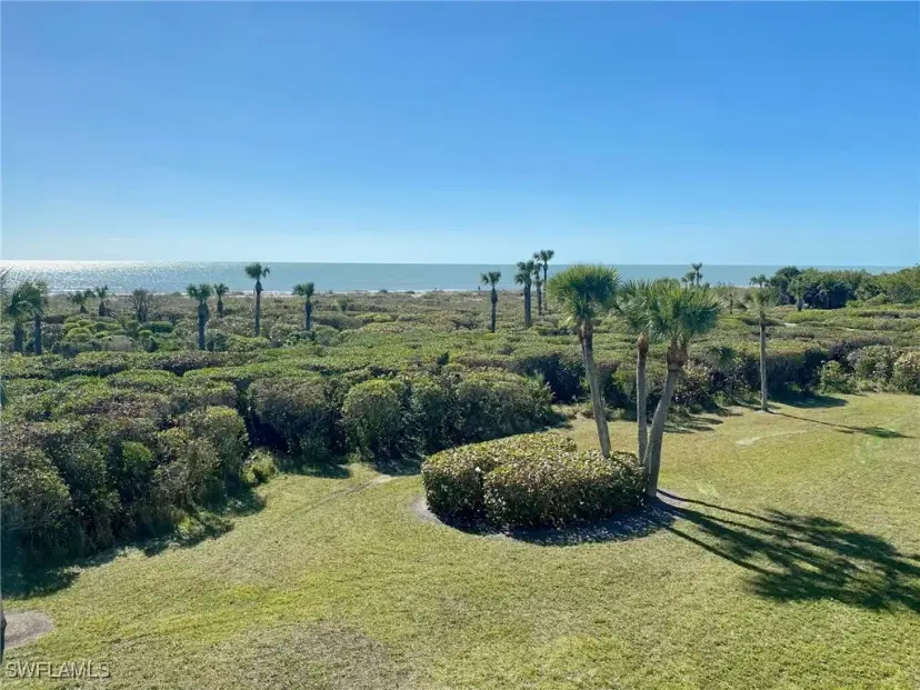 Picture of 1919 Olde Middle Gulf Dr 103, Sanibel FL 33957