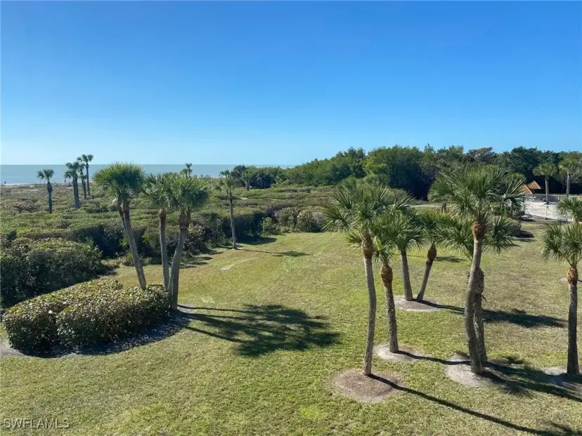 Picture of 1919 Olde Middle Gulf Dr 103, Sanibel FL 33957