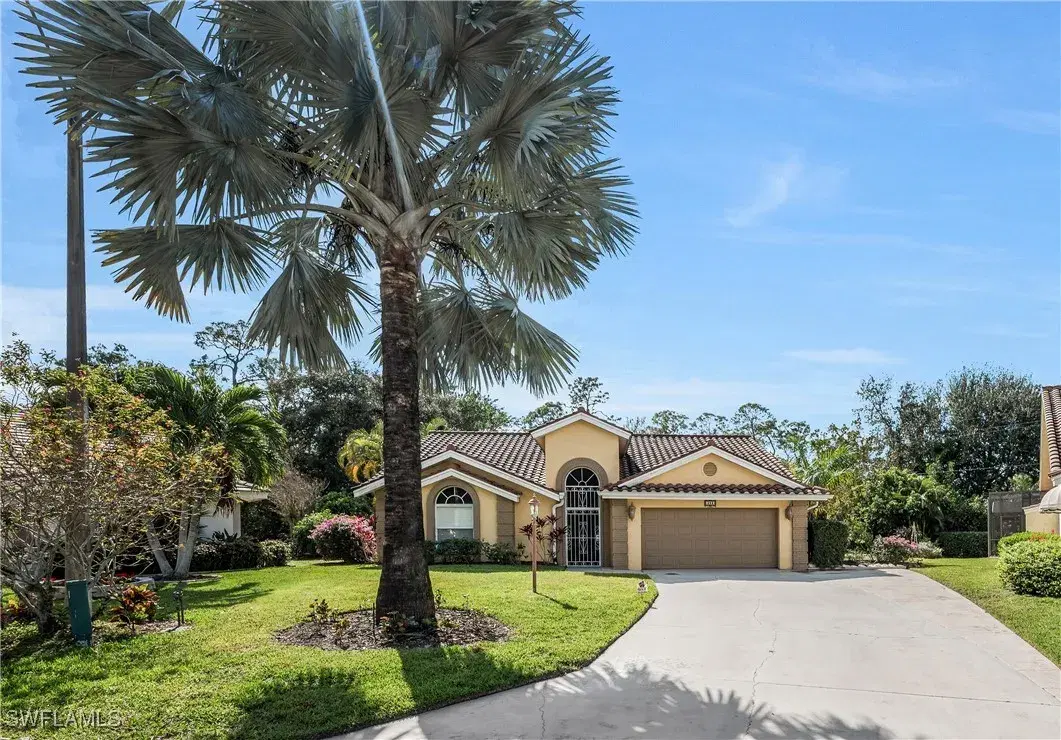 Picture of 593 Country Walk Ct, Naples, FL 34104