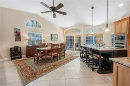 Picture of 593 Country Walk Ct, Naples, FL 34104