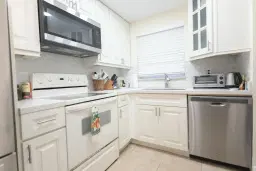 Picture of 8051 Sunrise Lakes Drive N 101, Sunrise, FL 33322