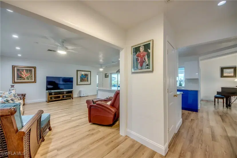 Picture of 710 SW 52Nd St, Cape Coral FL 33914