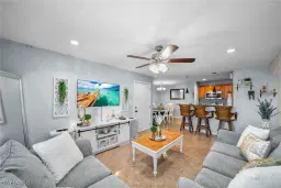 Picture of 2915 Winkler Ave 812, Fort Myers, FL 33916