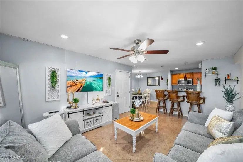 Picture of 2915 Winkler Ave 812, Fort Myers FL 33916