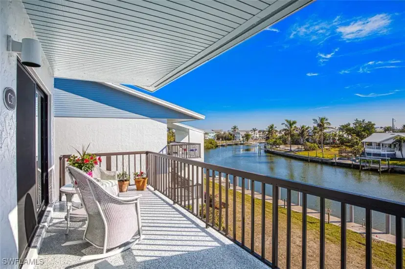 Picture of 1250 Tennisplace Ct C31, Sanibel FL 33957