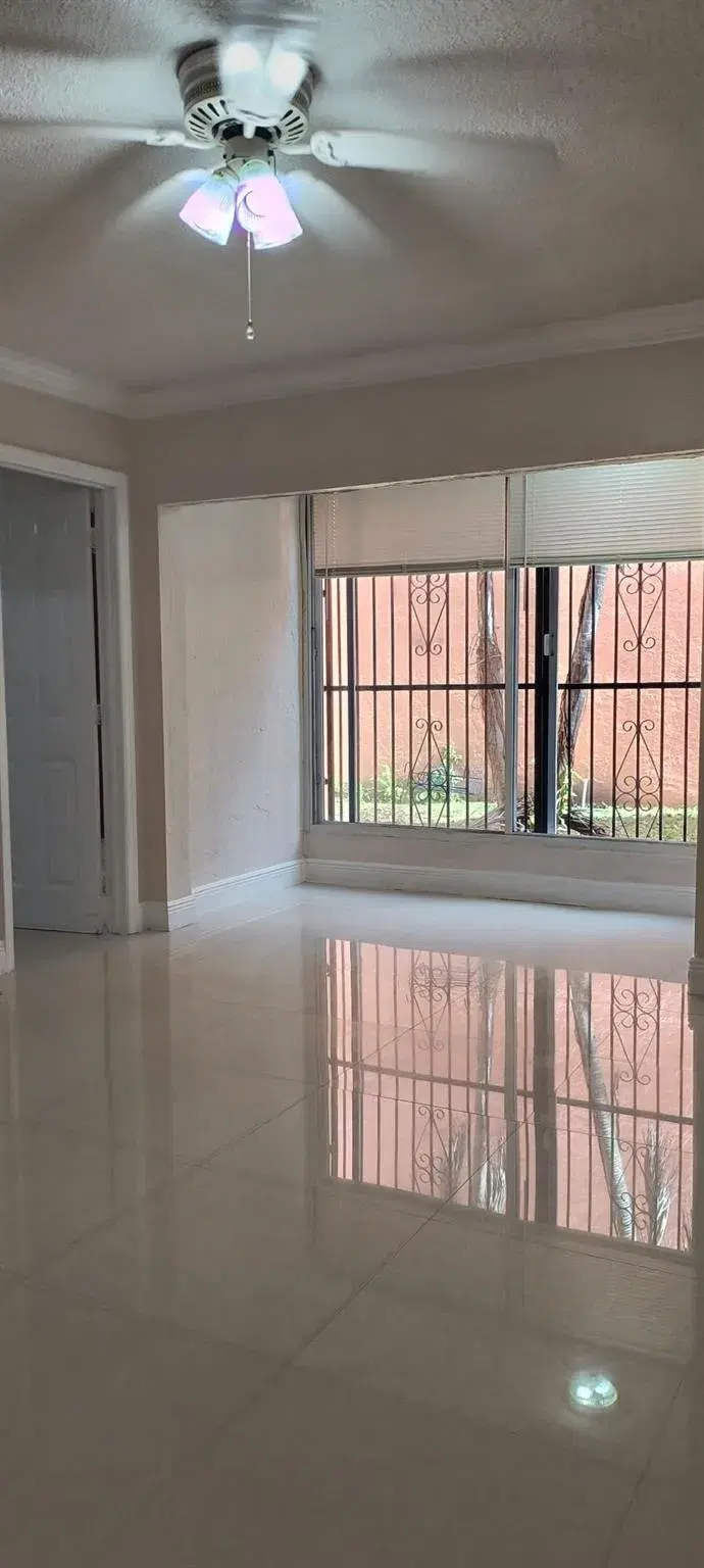 Picture of 1300 W 47Th Pl 115, Hialeah FL 33012