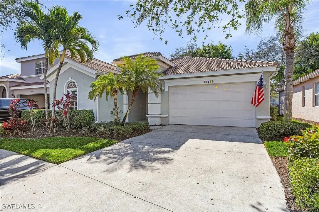 Picture of 14489 Sterling Oaks Dr, Naples, FL 34110