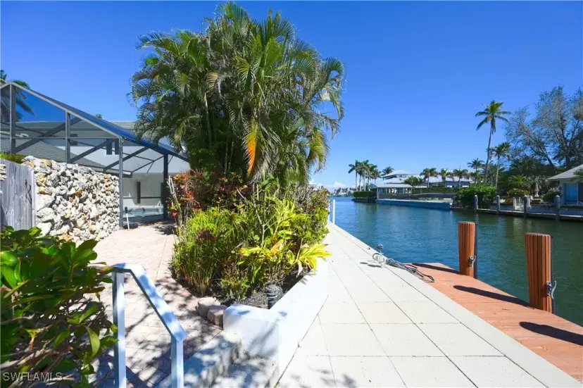 Picture of 660 14Th Ave S, Naples FL 34102