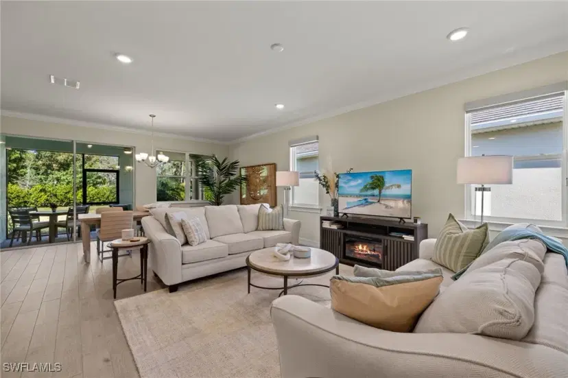 Picture of 283 Tamarindo Ln, Naples FL 34114