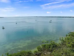Picture of 27 Harbour Isle Drive W 105, Hutchinson Island, FL 34949