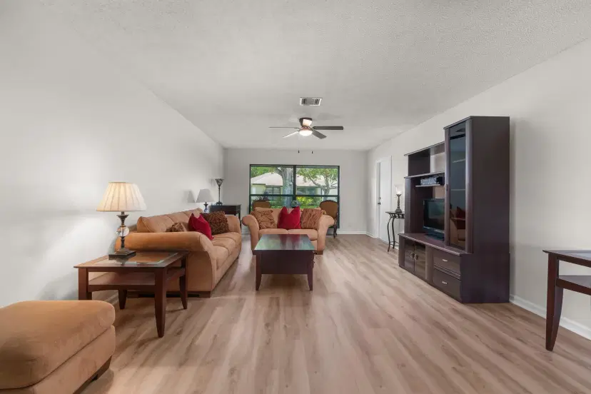 Picture of 4875 Finchwood Lane B, Boynton Beach FL 33436