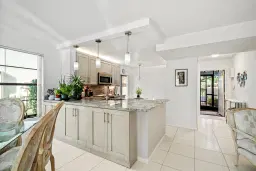 Picture of 10439 S Circle Lake Drive 102, Boynton Beach, FL 33437
