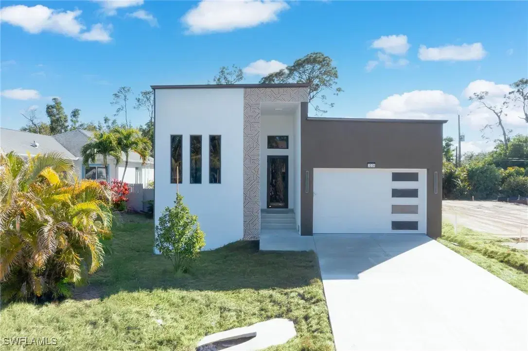 Picture of 3238 Andrews Ave, Naples, FL 34112
