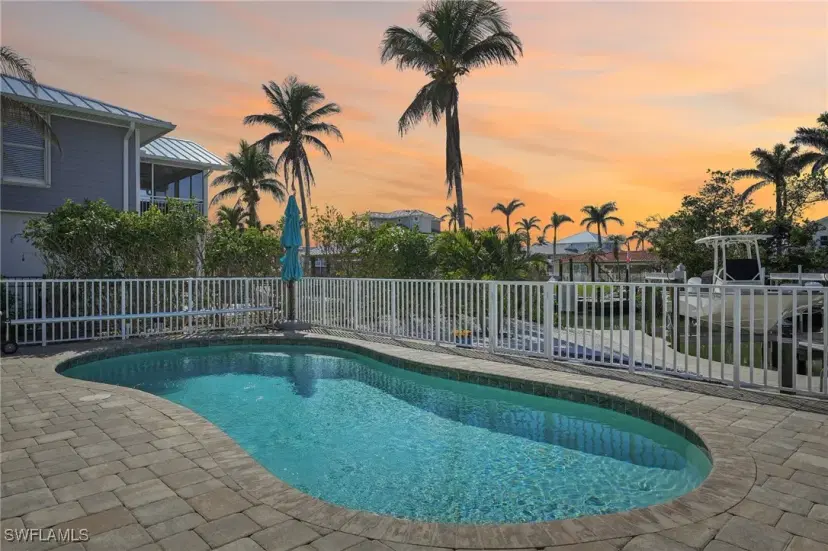 Picture of 117 Sand Dollar Dr, Fort Myers Beach FL 33931