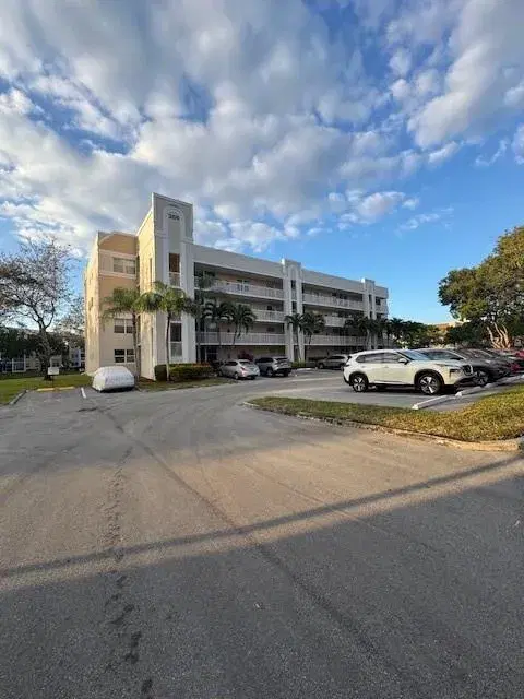 Picture of 10368 NW 24Th Pl 101, Sunrise FL 33322