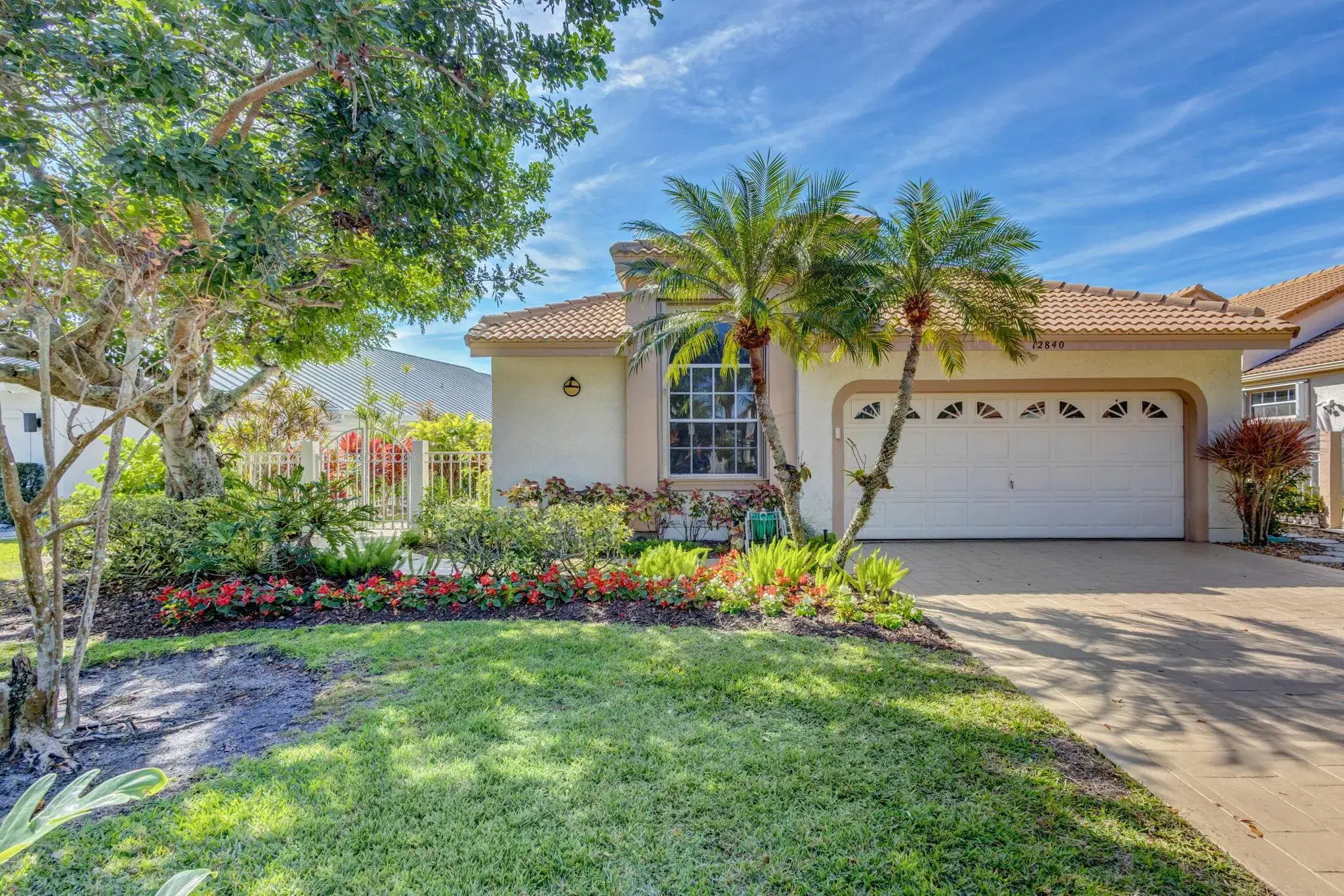 Picture of 12840 Oak Knoll Drive, Palm Beach Gardens, FL 33418