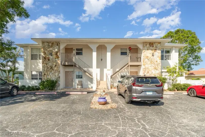 Picture of 2700 Magdalina Dr 2B, Punta Gorda FL 33950