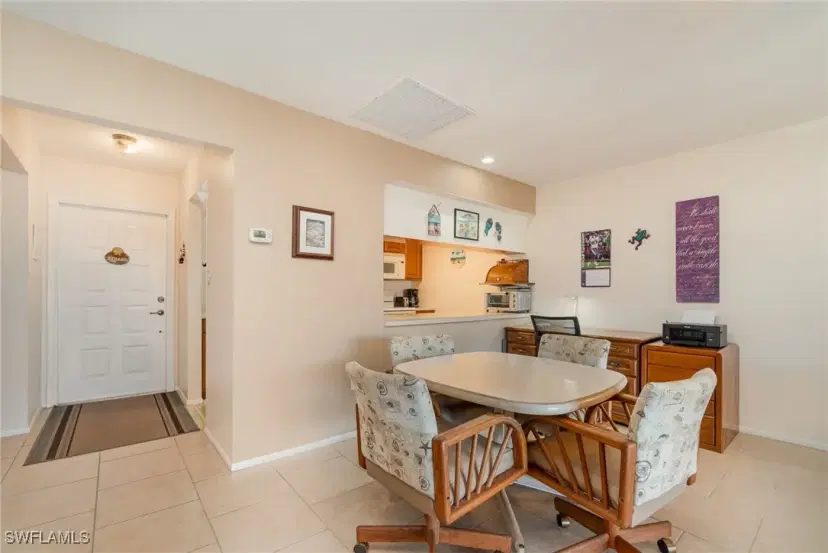 Picture of 2700 Magdalina Dr 2B, Punta Gorda FL 33950