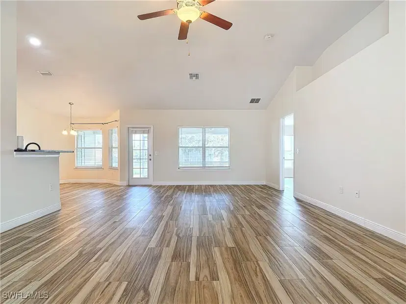 Picture of 300 NW 1St Ter, Cape Coral FL 33993