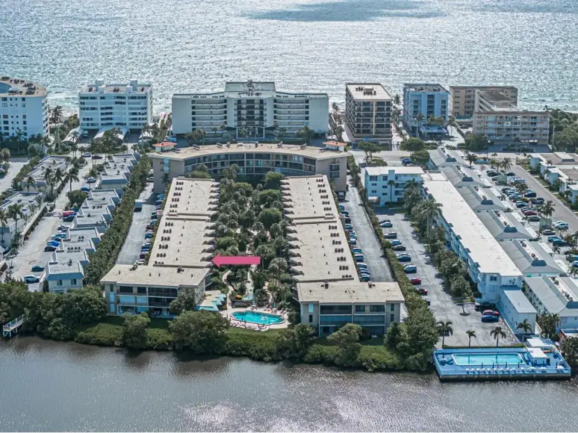 Picture of 3605 S Ocean Boulevard 312, South Palm Beach FL 33480