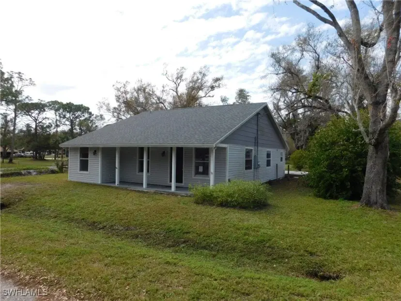 Picture of 16781 Lloyd Rd, North Fort Myers FL 33917