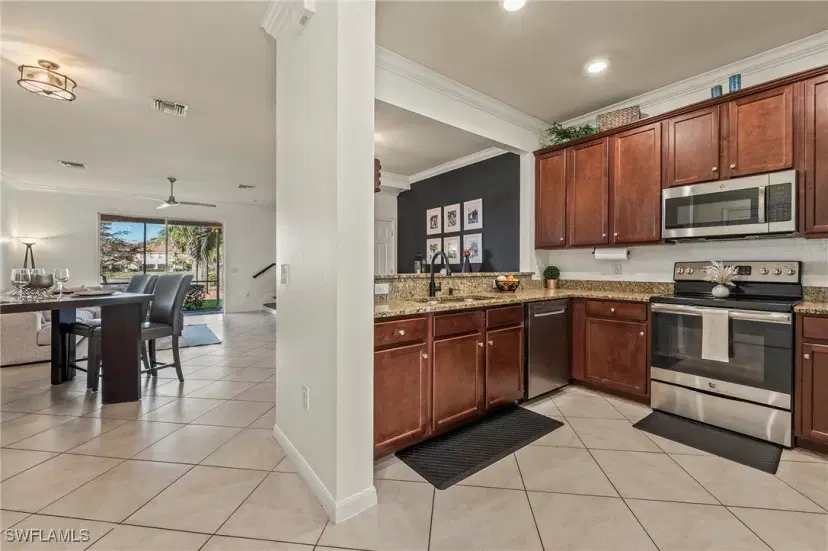 Picture of 10137 Via Colomba Cir, Fort Myers FL 33966