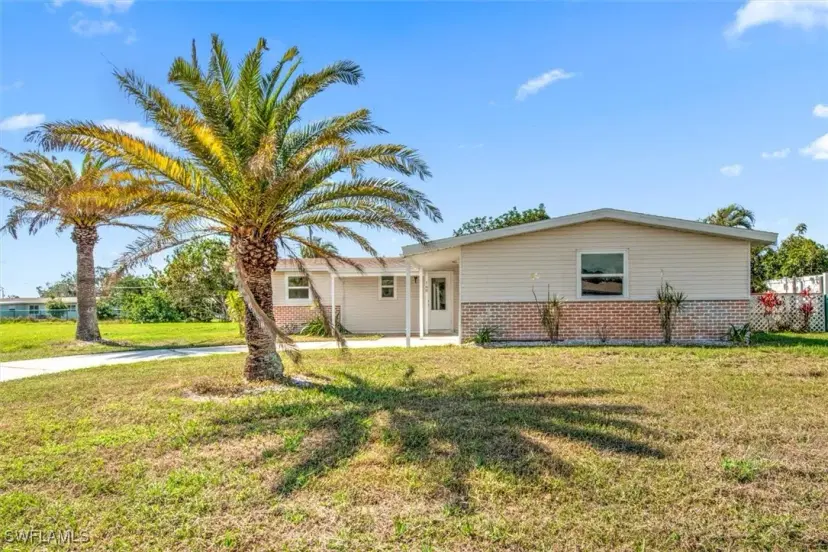Picture of 160 Francis Dr Ne, Port Charlotte FL 33952
