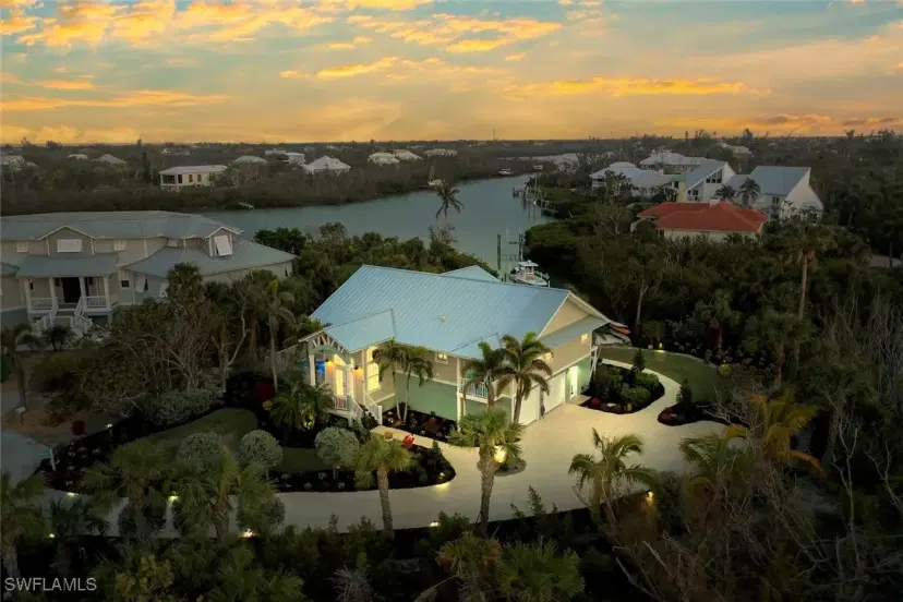 Picture of 6407 Pine Ave, Sanibel FL 33957