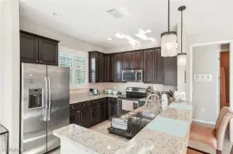 Picture of 9071 Albion Ln N 5704, Naples, FL 34113