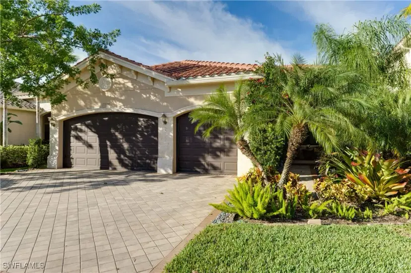 Picture of 13848 Luna Dr, Naples FL 34109