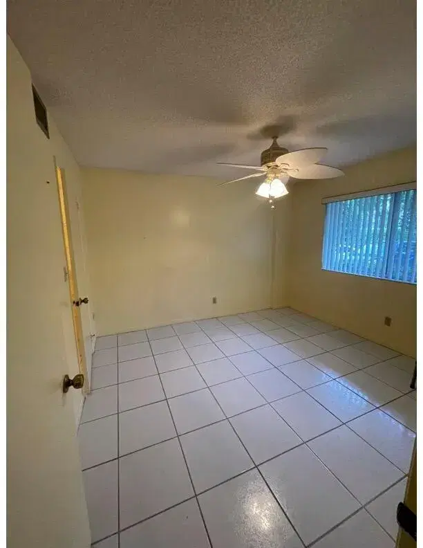 Picture of 6698 10Th Avenue N 115, Lake Worth FL 33467