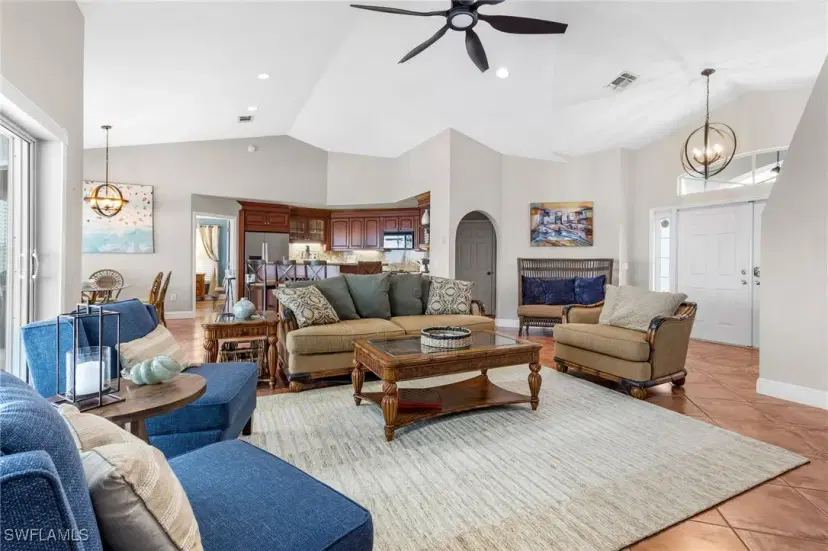 Picture of 5701 Riverside Dr, Cape Coral FL 33904