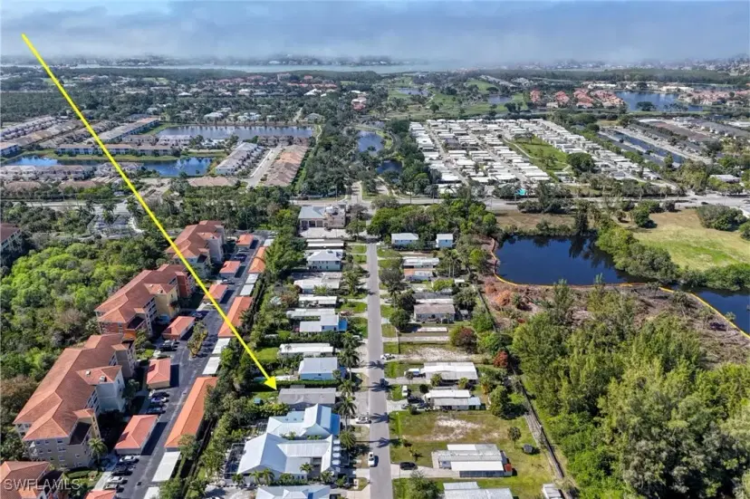 Picture of 162 Jeepers Dr, Naples FL 34112