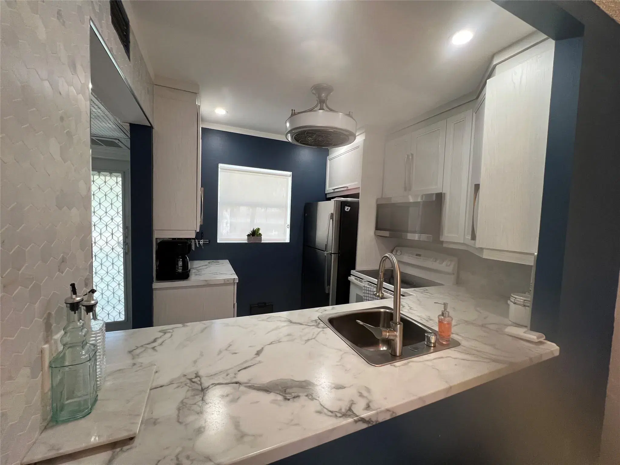 Picture of 3505 NW 48Th Ave 507-N, Lauderdale Lakes, FL 33319