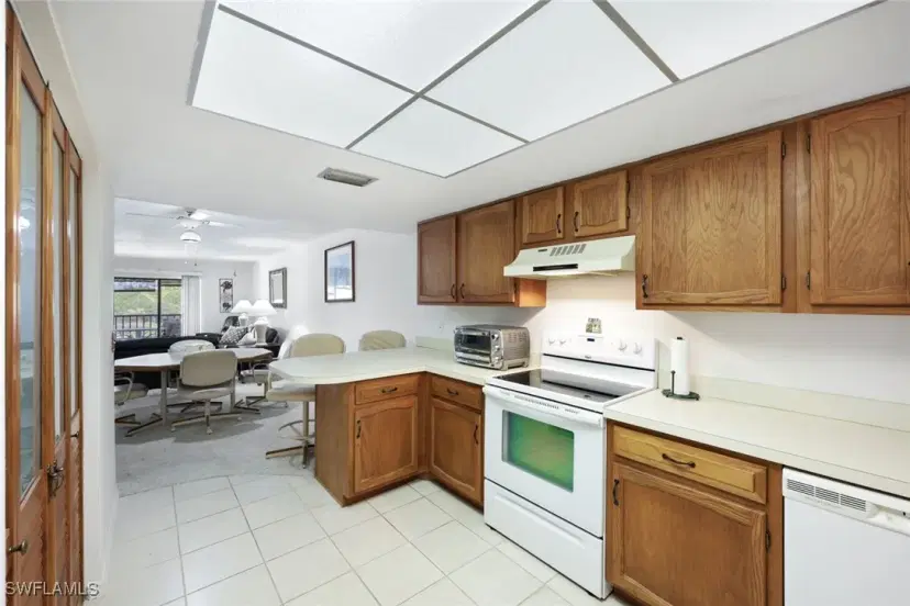 Picture of 10022 Oxfordshire Ln 204, Fort Myers FL 33908