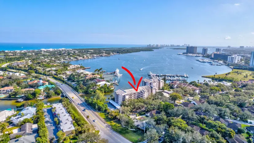 Picture of 11370 Twelve Oaks Way 217, North Palm Beach FL 33408