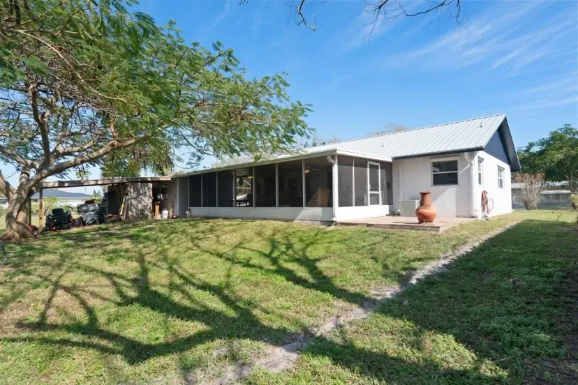 Picture of 608 SE 8Th Ave, Okeechobee FL 34974