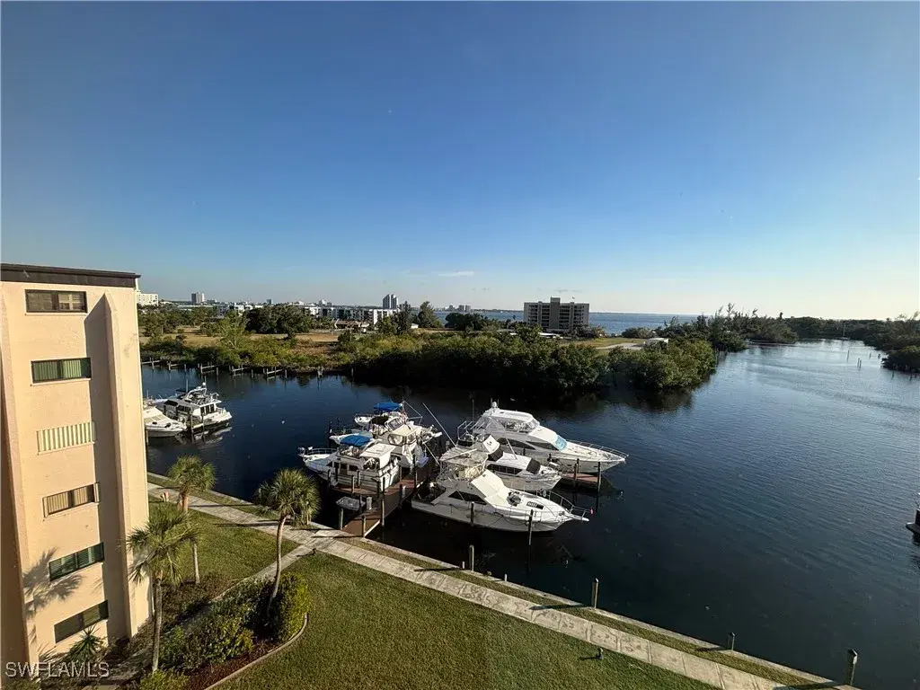 Picture of 3462 Hancock Bridge Pkwy 262, North Fort Myers, FL 33903