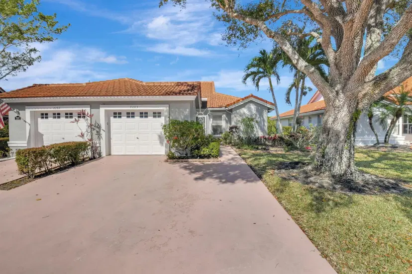 Picture of 7283 Summer Tree Drive, Boynton Beach FL 33437
