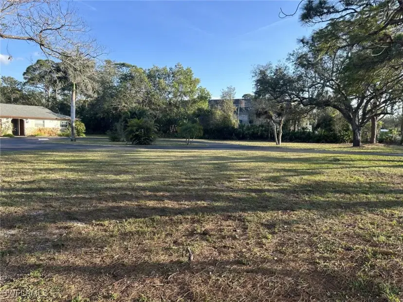 Picture of 6624 Trail Blvd, Naples FL 34108
