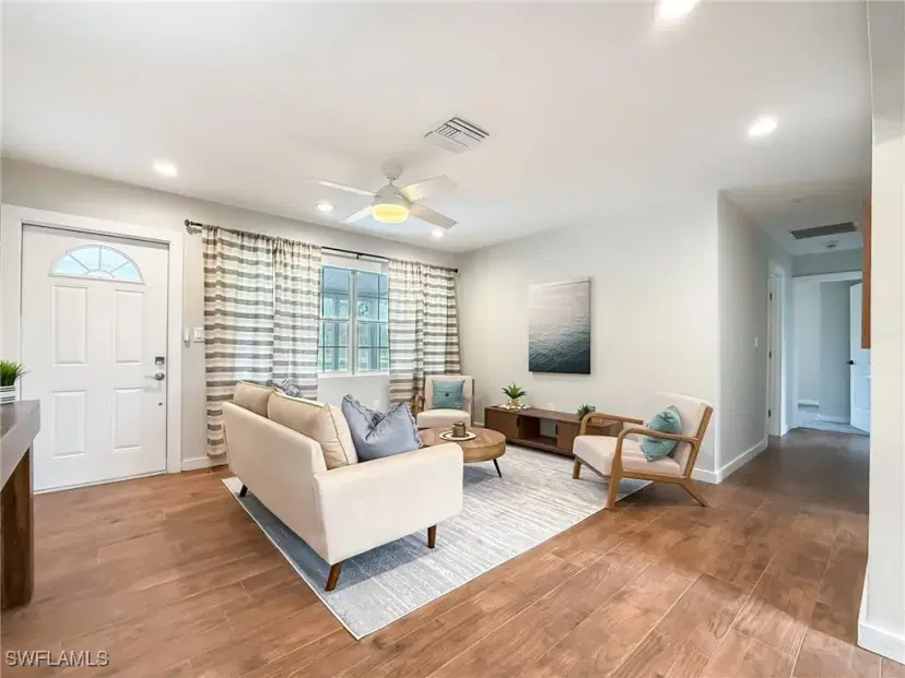 Picture of 820 Gerald Ave, Lehigh Acres FL 33936