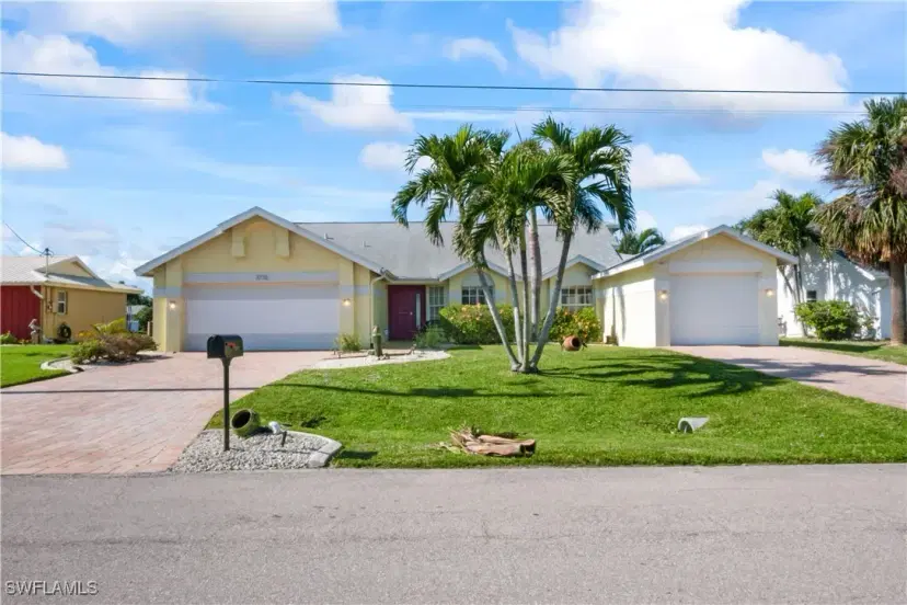 Picture of 3736 SE 15Th Pl, Cape Coral FL 33904