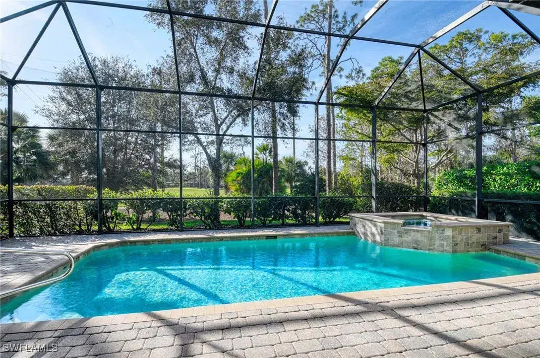 Picture of 7347 Lantana Cir, Naples, FL 34119