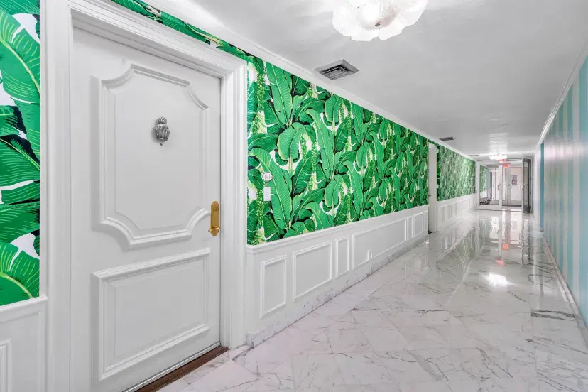 Picture of 100 Royal Palm Way D1, Palm Beach FL 33480