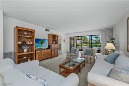 Picture of 980 Palm View Dr 107, Naples, FL 34110