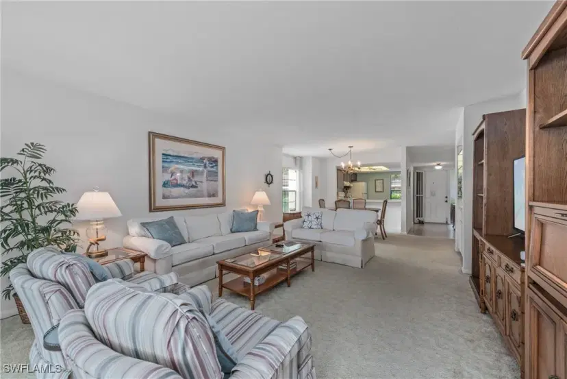 Picture of 980 Palm View Dr 107, Naples FL 34110