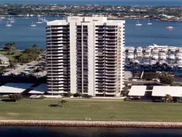 Picture of 123 Lakeshore Drive 642, North Palm Beach, FL 33408